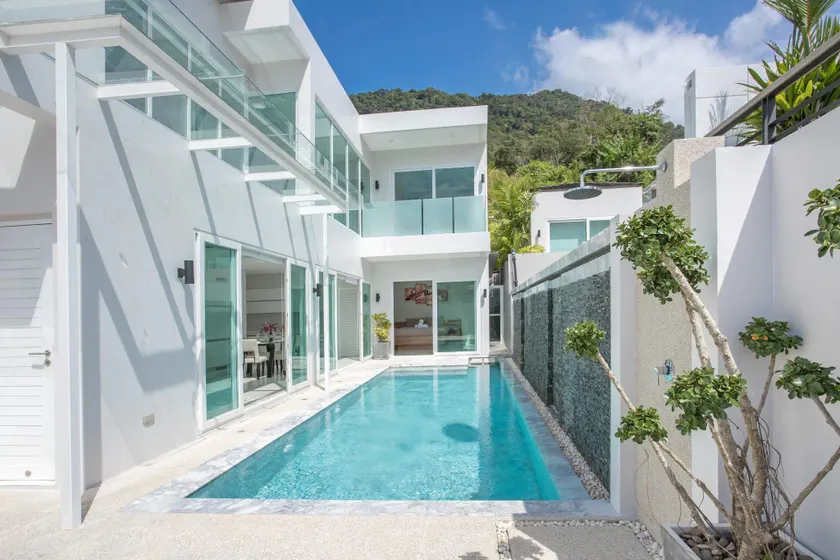Villa Skylight w/Green Hills View*4BR*Pool*Kamala - Image 1