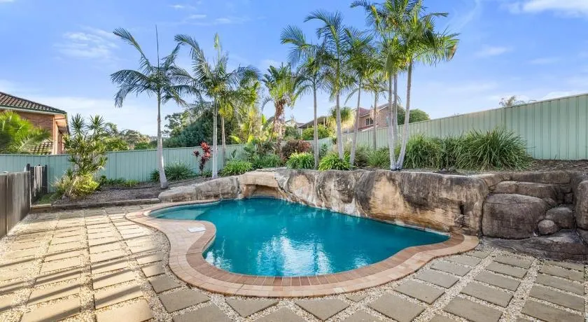 Sunny Pool Access Home for Family - Image 1