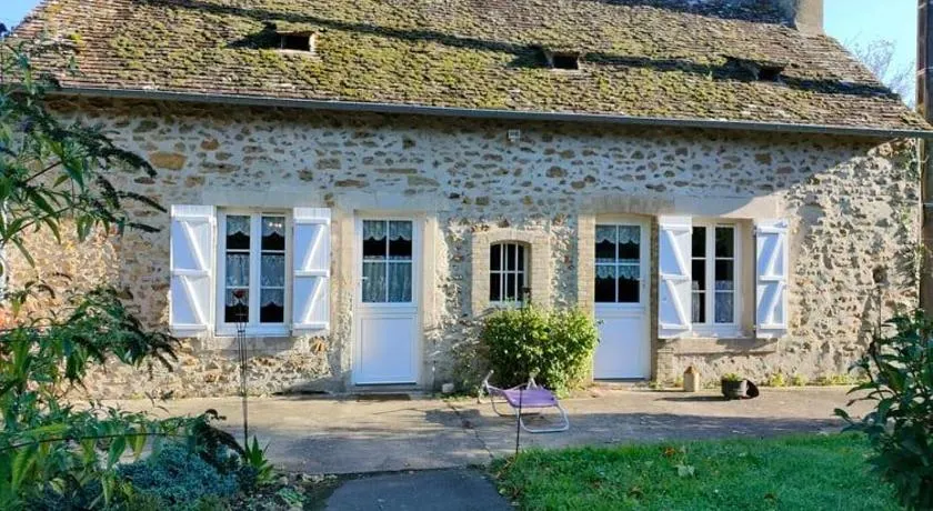 "Rêves de Gamins", Gîte de campagne "La Camusière" proche du pôle Européen et 24h - Image 1