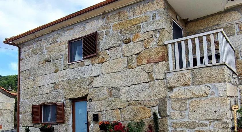 Zimão Garden House - Image 1