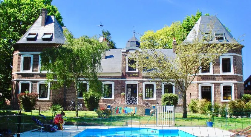 Chateau de la Vallee, Normandy PLUS its adjacent Cottage, sleeps a total of 26 - Image 1