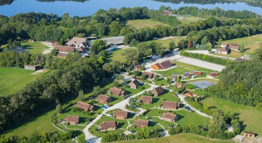 SAS Le Hameau des Grilles - Image 1