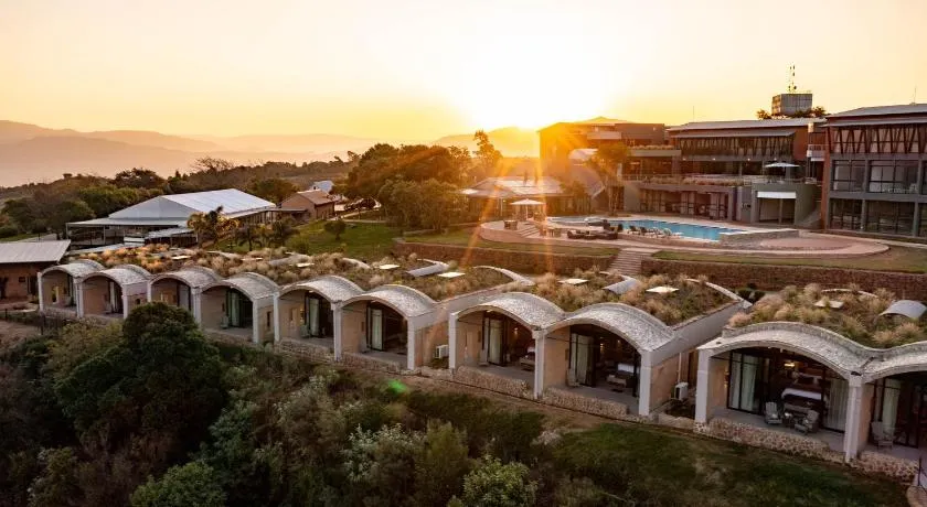 Angels View Hotel - Image 1