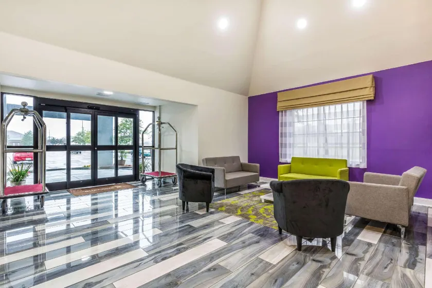 Travelodge by Wyndham Flowood - Image 1