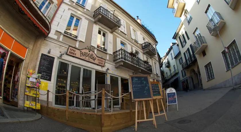 Pardo Bar - Image 1