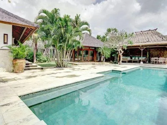 Villa Chloe - Image 1