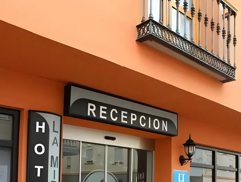 Hotel La Mirada - Image 1