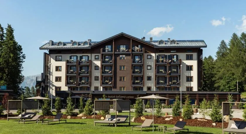 Hotel Tofana Cortina  - Image 1