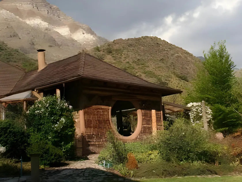 Hotel Altiplanico Cajón del Maipo - Image 1