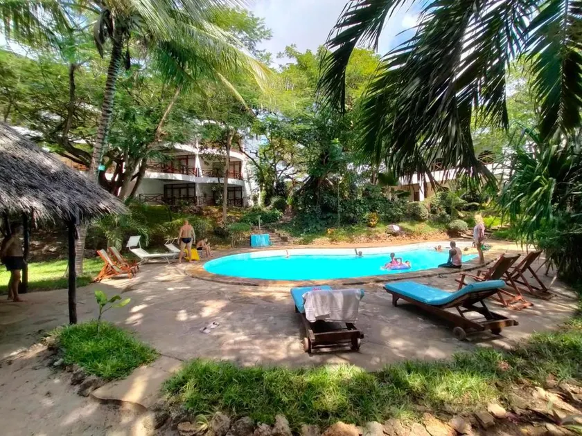 Silver Rock Boutique Resort by Mokawa - Hotel & Apartments - Image 1