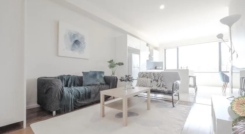 Mt Waverley Spacious 2BR2BA parking wifi balcony - Image 1