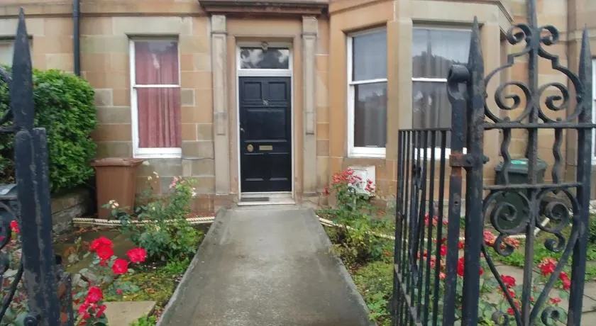 Mayfair Guest House - Image 1