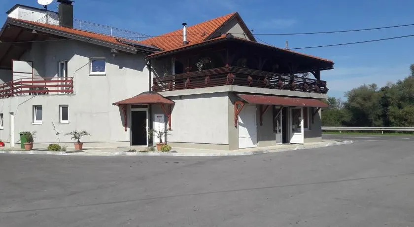Guesthouse Kod mosta - Image 1