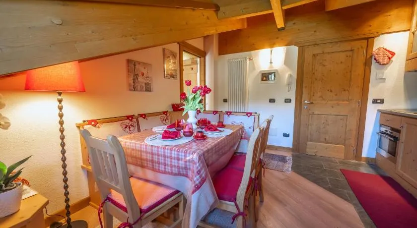 Chalet Adda - Appartamento mansarda con garage privato - Image 1