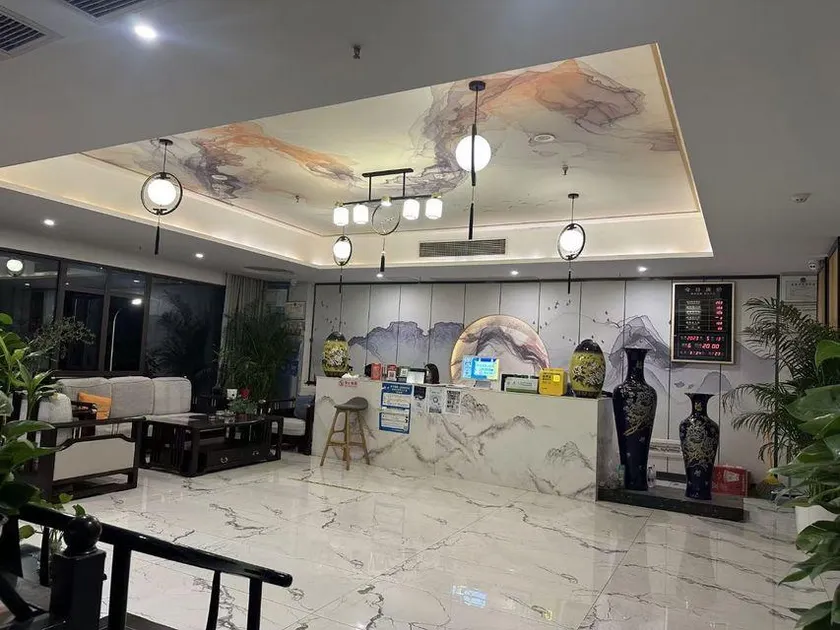 Manshe Hotel (Chongqing Haitangxi Metro Station Store) - Image 1