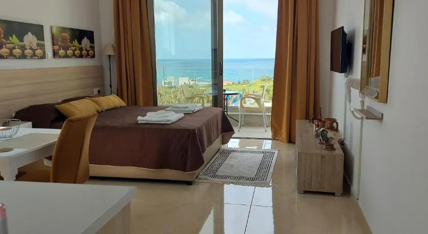 Harmony Seaview Apartments - Image 1