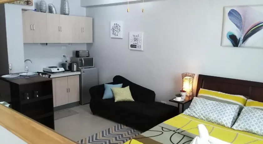 Mak'z Condo Place - Image 1