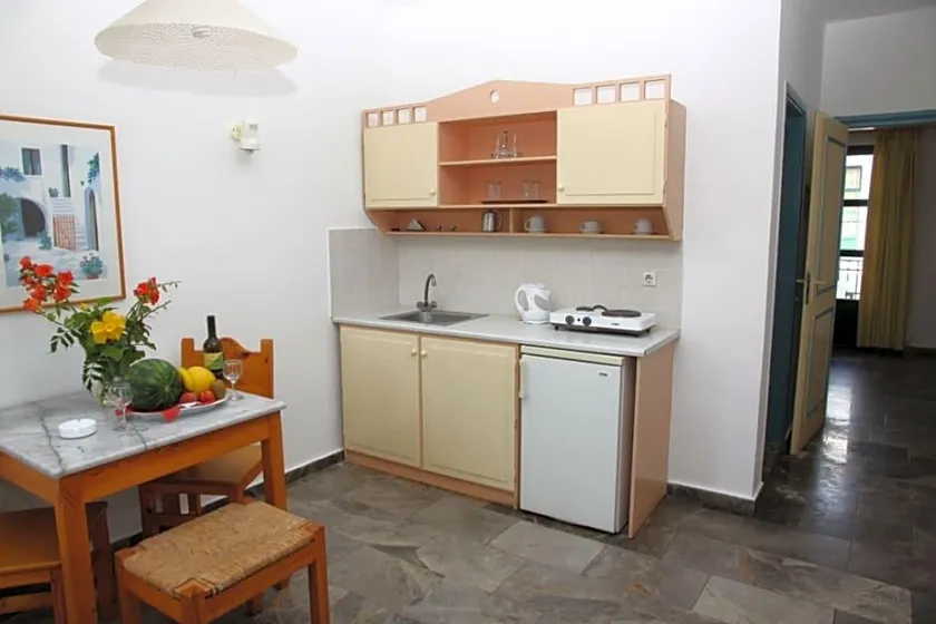 Camari Garden Hotel Apartments - Image 1