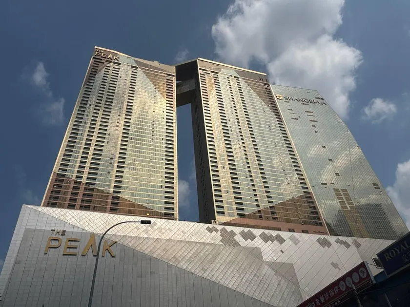 The PEAK Service Apt- By David - Image 1