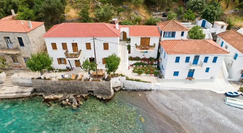 MOURAGIO - Image 1