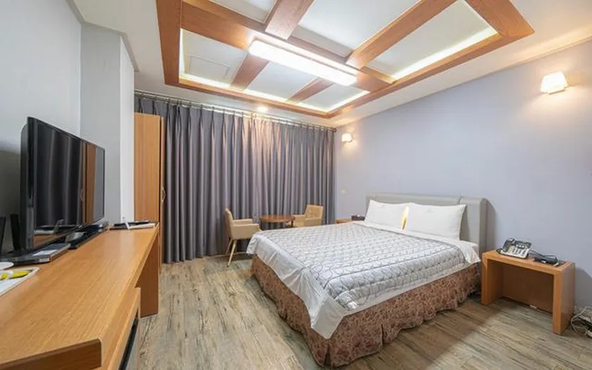 Busan Sasang Renaissance Hotel - Image 1