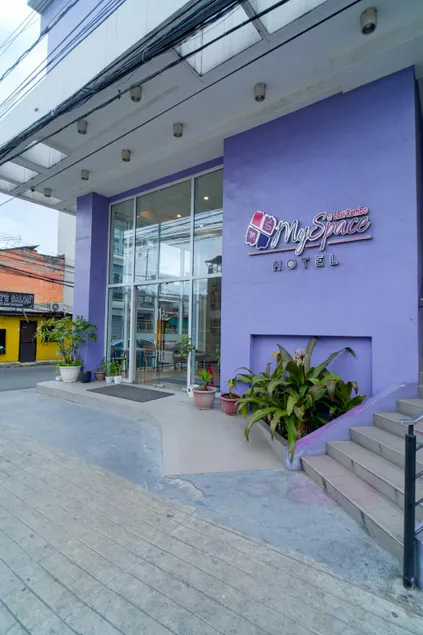 MySpace Hotel Comembo Taguig - Image 1