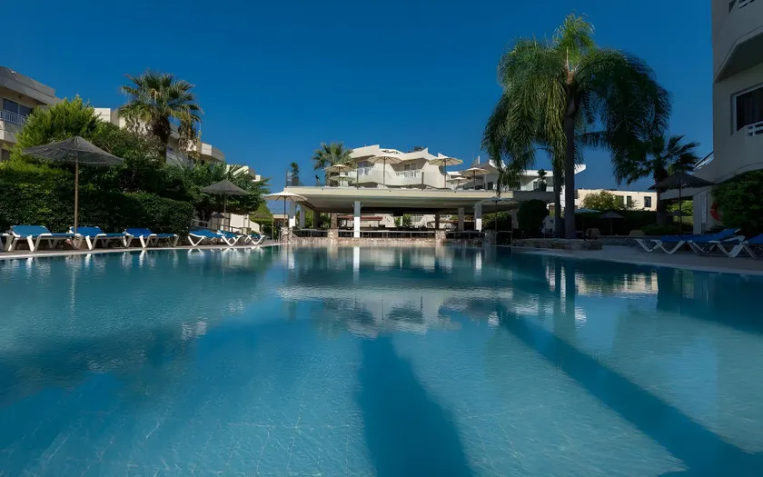 POSEIDONIA APARTMENTS - Image 1