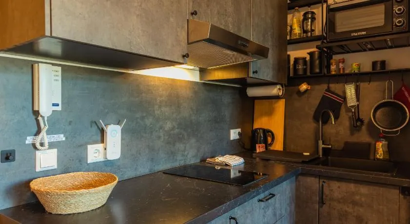 Micro-Appartement am Paradiesbahnhof - Image 1