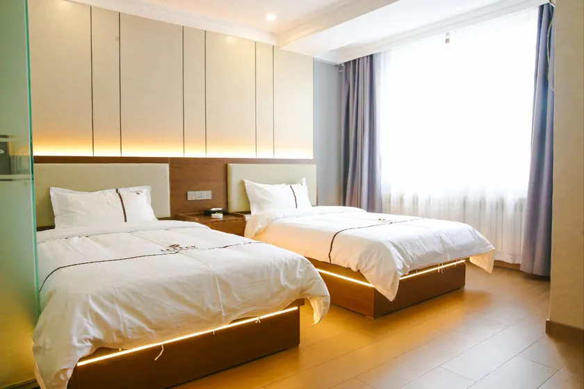 Dongxin Business Hotel - Image 1