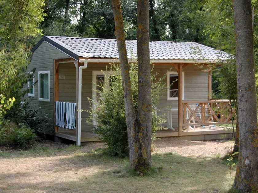 Detached chalet with dishwasher, located in natural region - Image 1