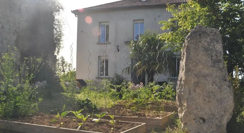 Loustalneou - Image 1