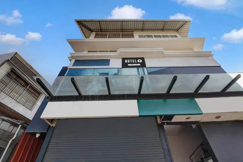 Hotel O Anayara Near Lulu Mall Formerly Timber Residency - Image 1