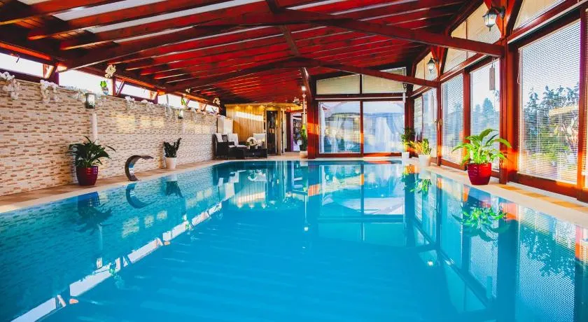 Barackos Wellness Villa Fót - Image 1