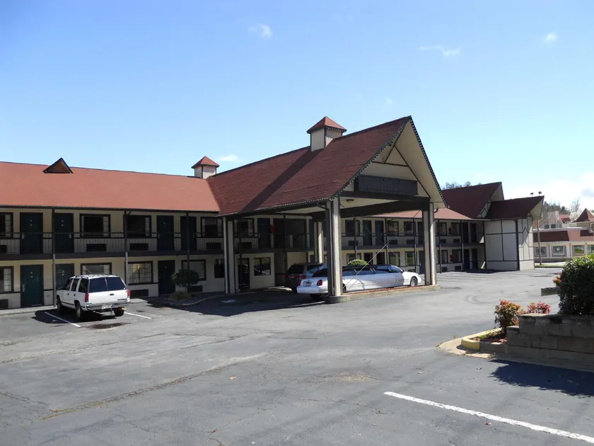Red Roof Inn Helen, GA - Downtown - Image 1