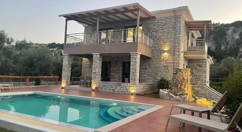 Iris Villas Complex - Image 1