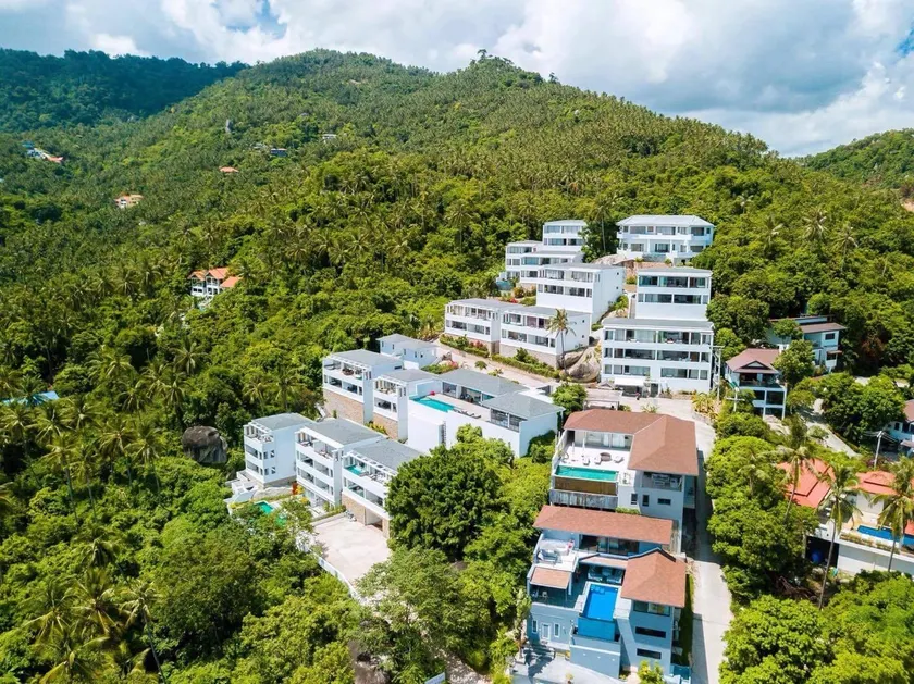 Tropical Sea View Residence - Image 1