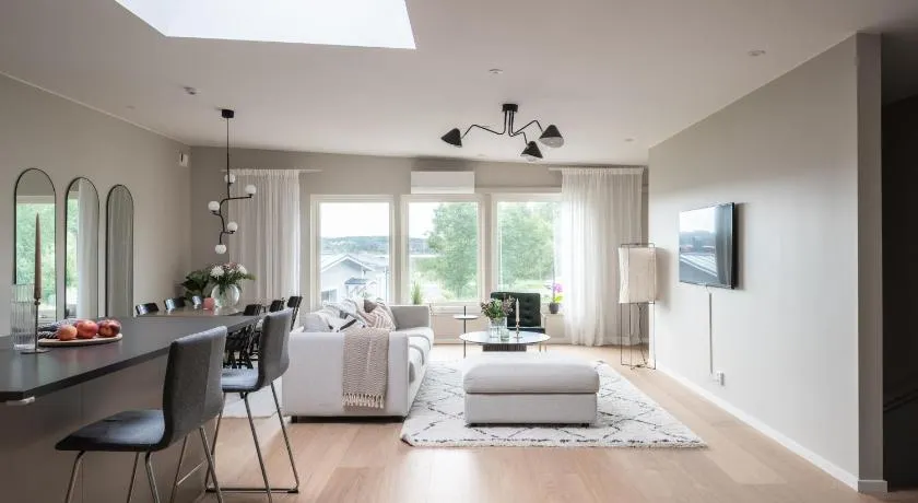 Luxury Modern Home near Gothenburg & 3 min t Beach - Image 1