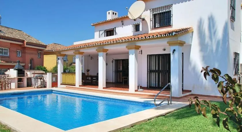 Ref 325 Villa Elena - Image 1