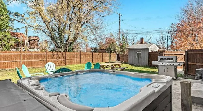 New! Warm & Cozy 3BR w/ Hot Tub, Firepit & BBQ! - Image 1