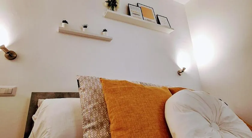 Elunà Assisi Home - Image 1