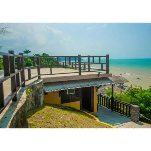 Sea Horizon Resort - Image 1
