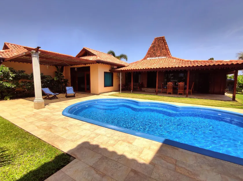 Villa Cathaya - Image 1