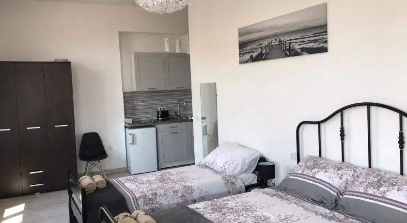 STUDIO APARTMANI PAOLA - Image 1