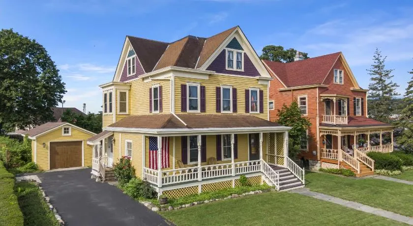 The Grandview, Catskill NY - Image 1