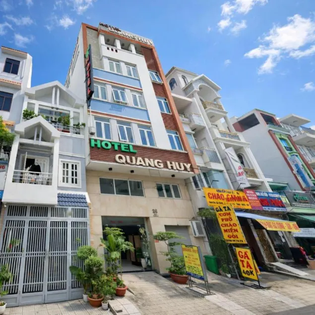 Quang Huy Hotel - Image 1