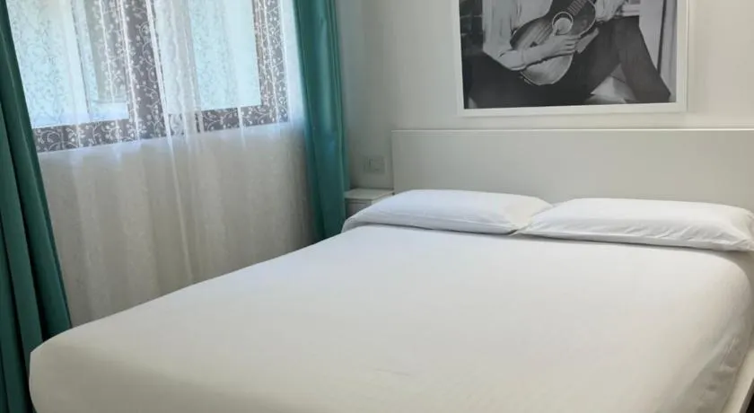 Seriana - Image 1
