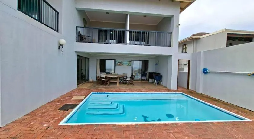 Waveside Guesthouse - Image 1