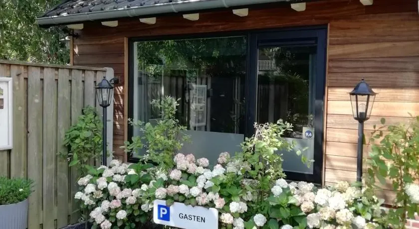B & B Chawe - Image 1