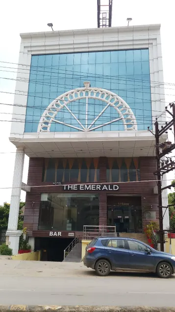 Hotel The Emerald - Image 1