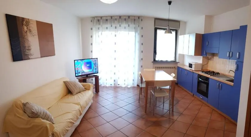 V12 Apartments - Tadini 14 - Image 1